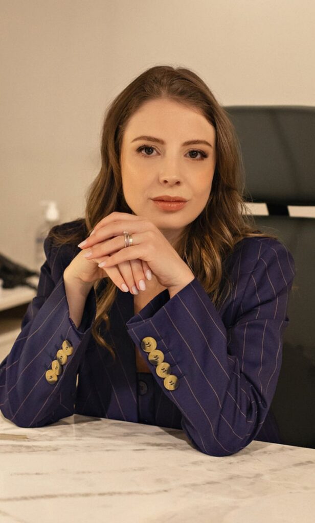 Ana Carolina de Camargo Clève