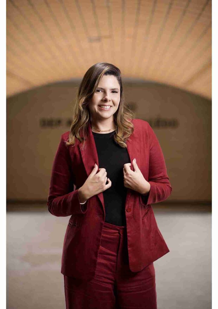 ÍVILLA BARBOSA ARAUJO