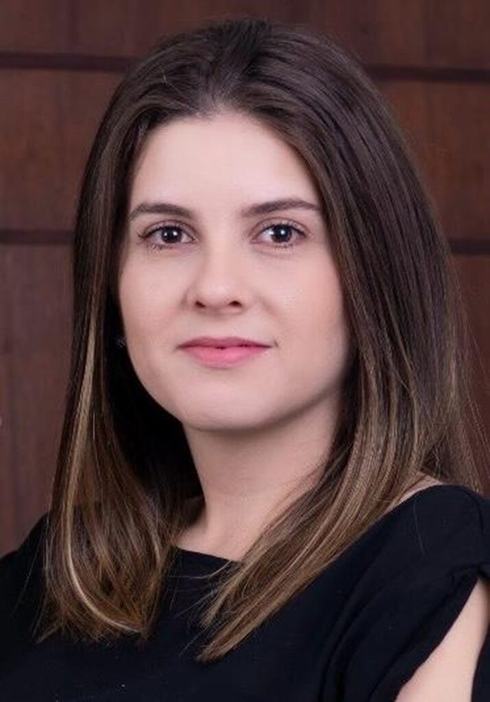 Júlia Garcia Resende Costa