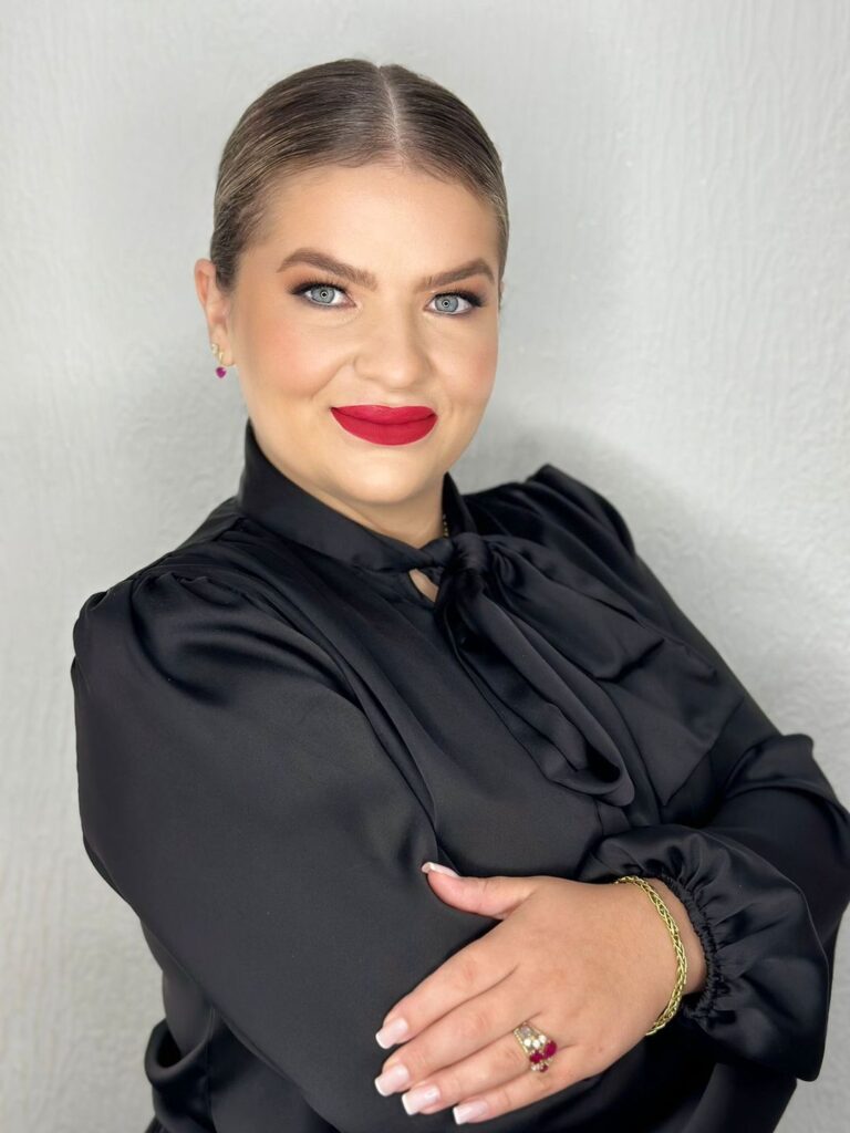 Regiely Rossi Ribeiro